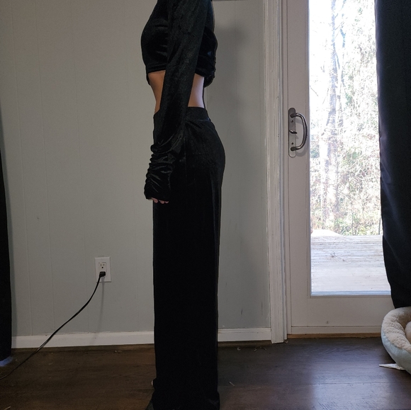 NWT Dolls Kill Sexy , Soft Velor Crop Top And Pant Set - Picture 6 of 9